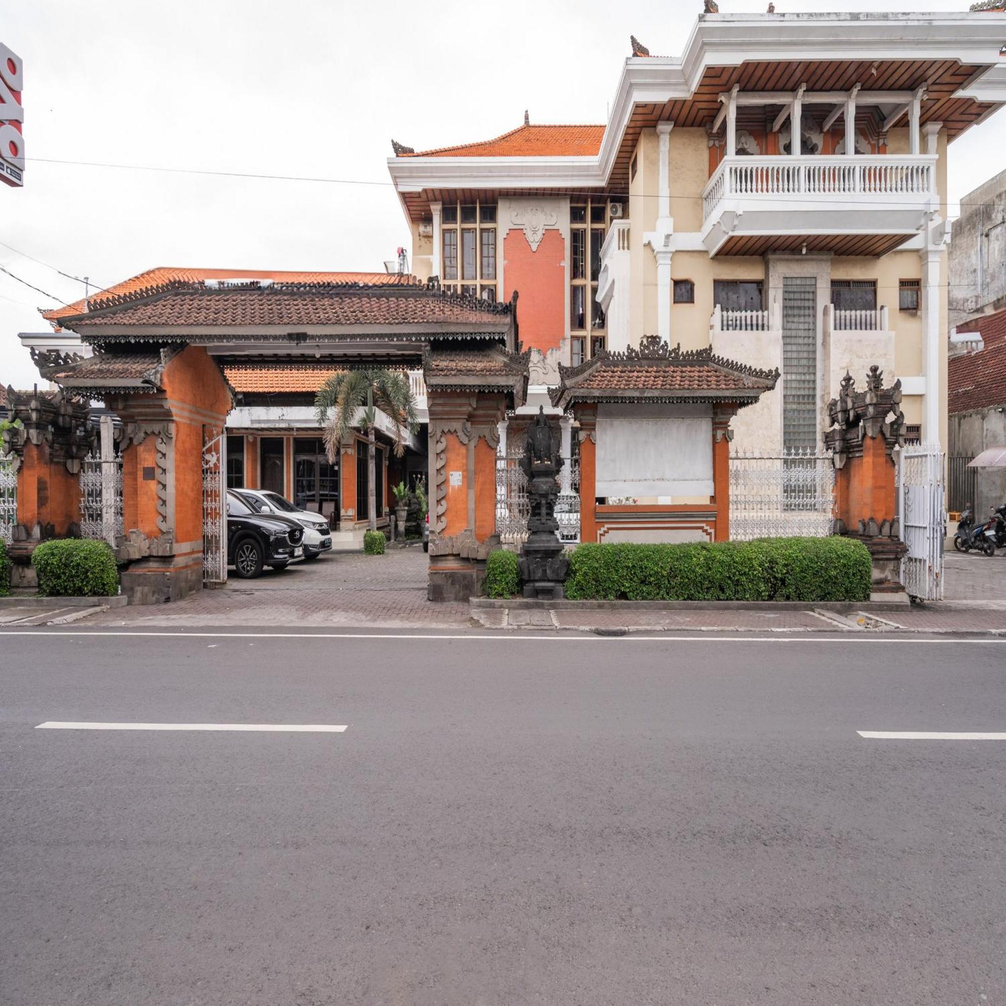 OYO 1952 Hotel Dewata Indah Denpasar  Bagian luar foto